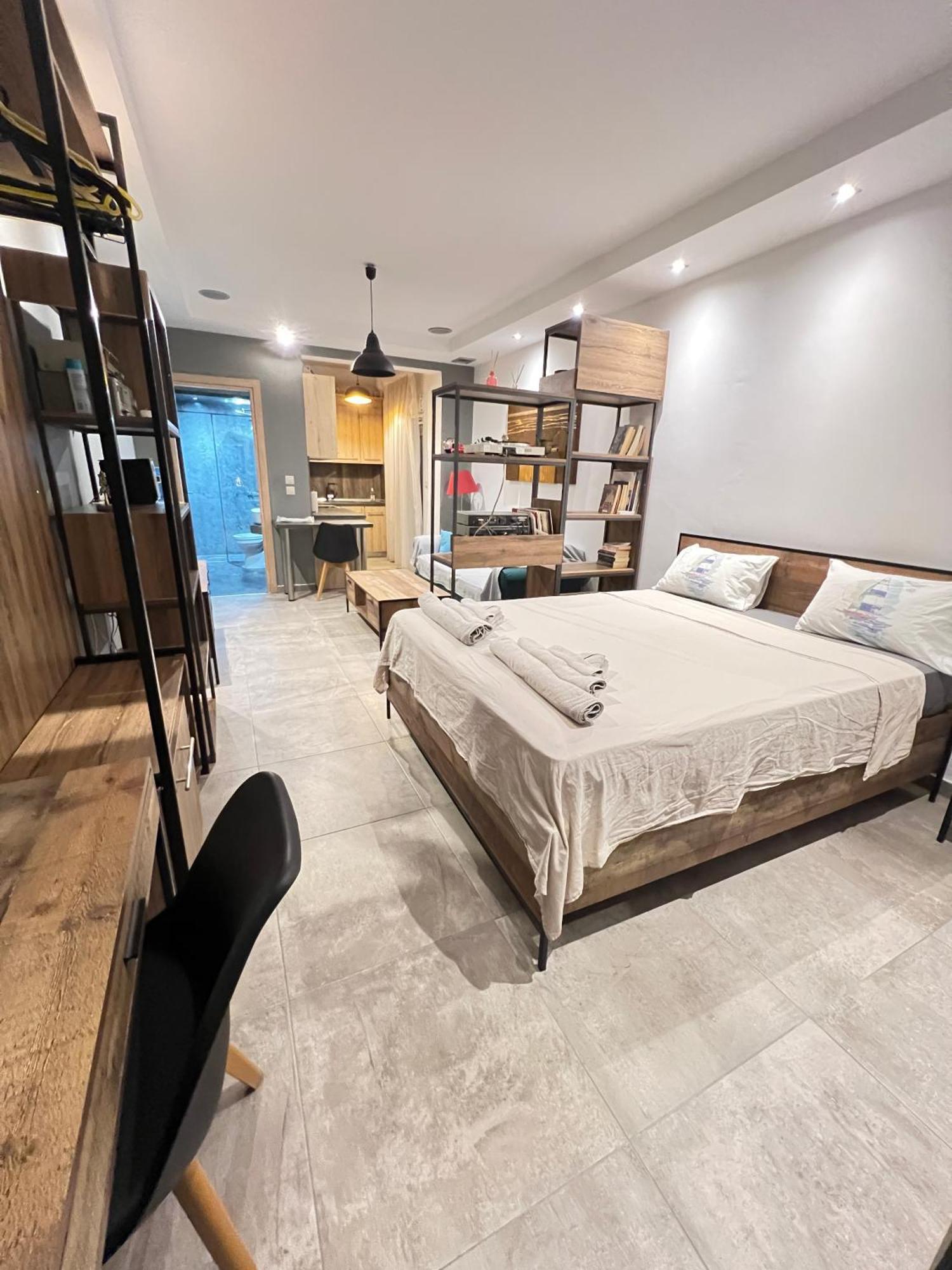 Modern Apartment In The Heart Of The City Alexandroupoli Bagian luar foto