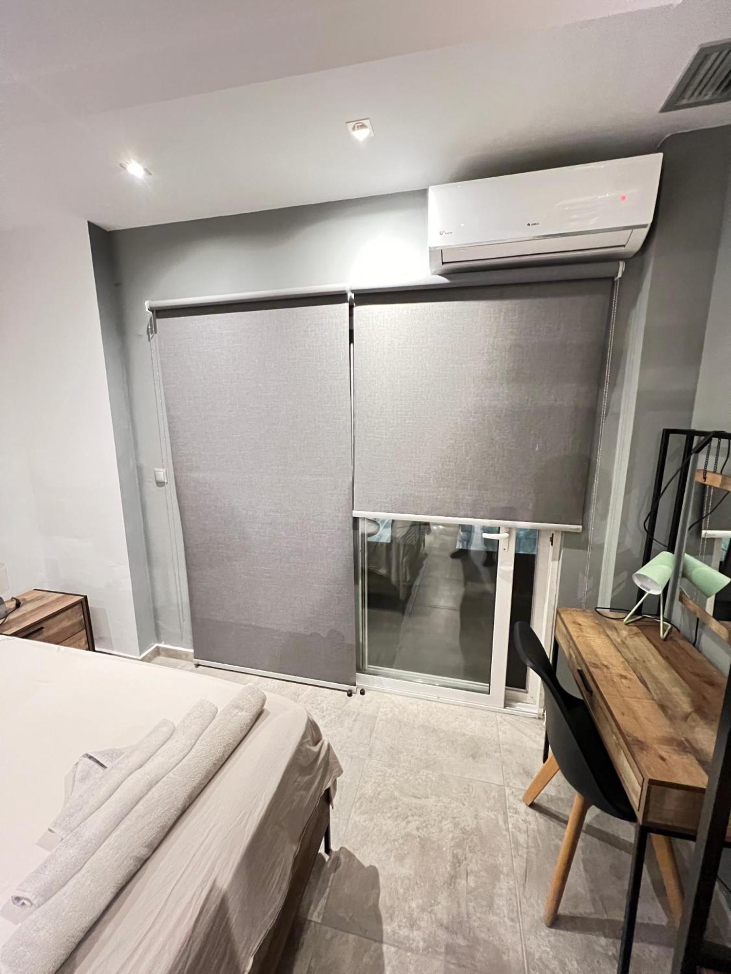 Modern Apartment In The Heart Of The City Alexandroupoli Bagian luar foto