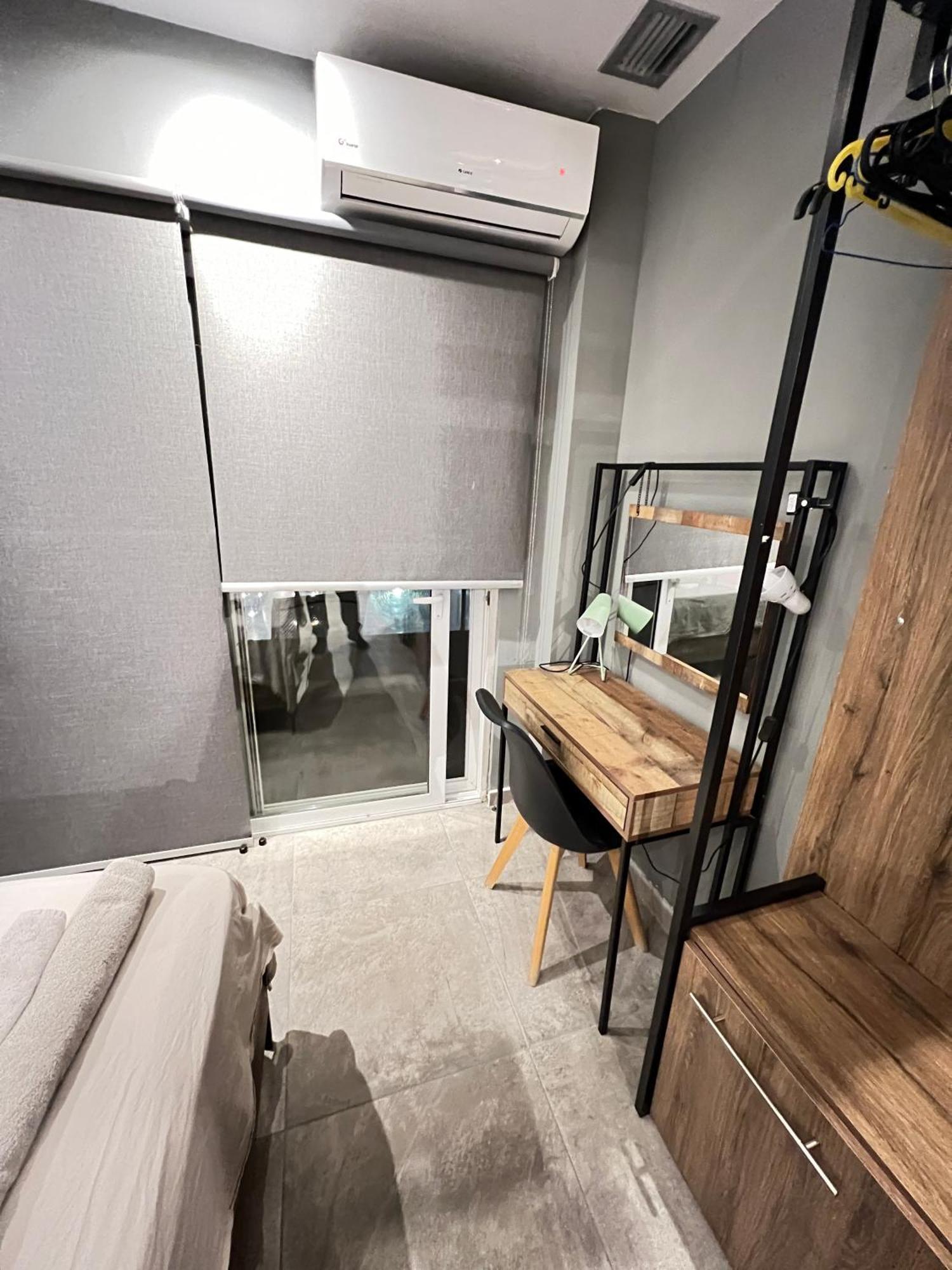 Modern Apartment In The Heart Of The City Alexandroupoli Bagian luar foto
