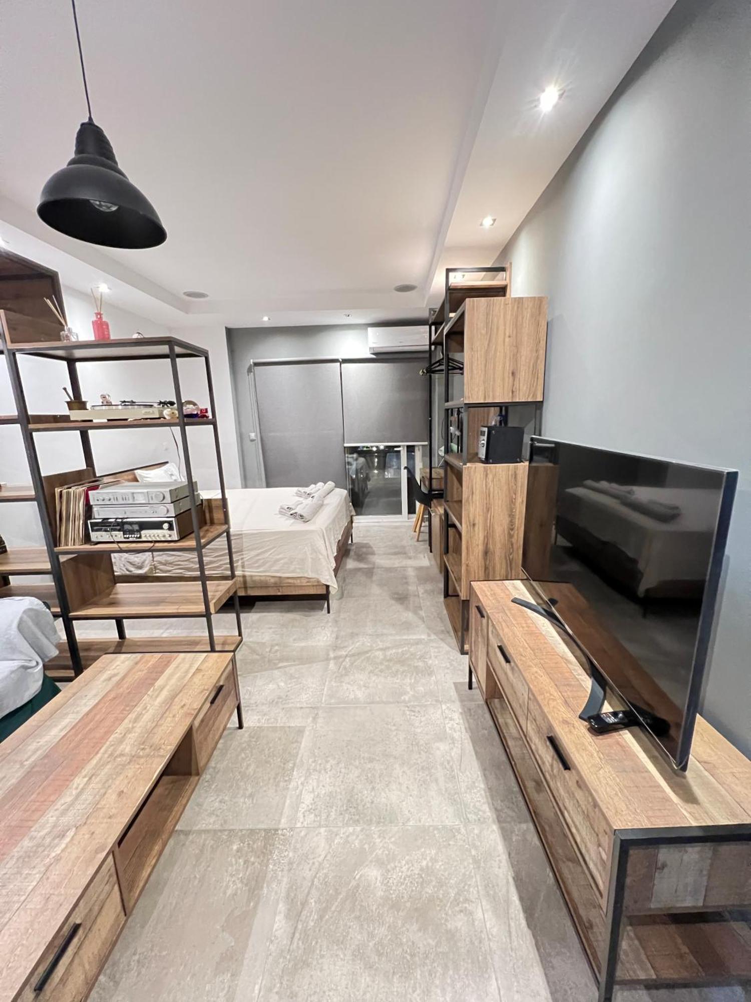 Modern Apartment In The Heart Of The City Alexandroupoli Bagian luar foto